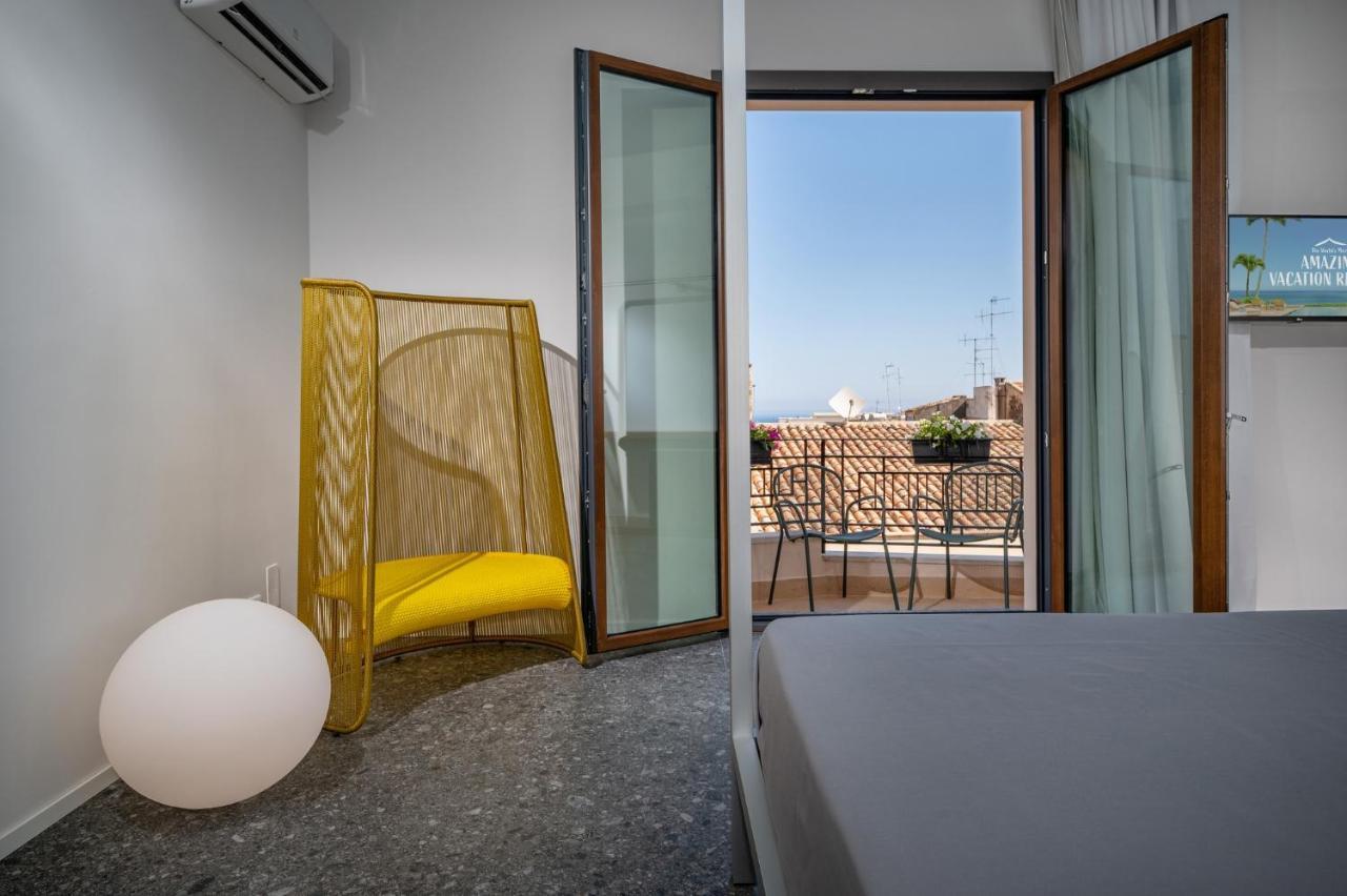 Bed 10.5 - Design Suite Castellammare del Golfo Exterior photo